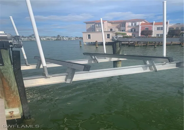 5th image of 4090 Gulf Shr Blvd N #1, Naples, FL 34103 | MLS# 225077033
