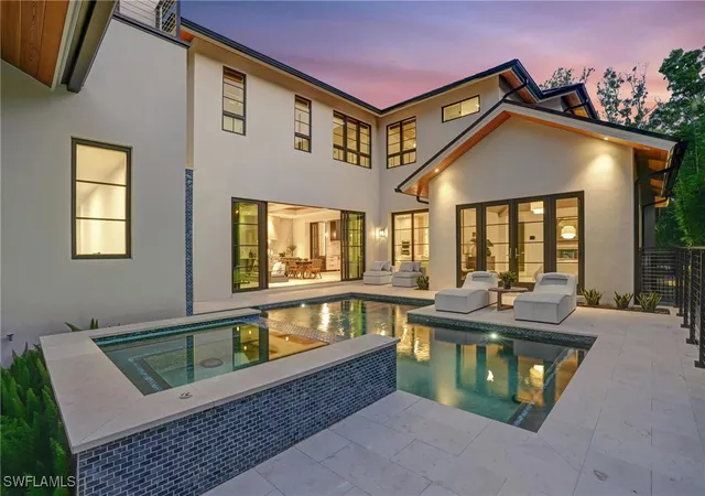 3rd image of 349 2Nd Ave N, Naples, FL 34102 | MLS# 225077098