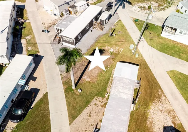 5th image of 16978 Captains Dr, Bokeelia, FL 33922 | MLS# 2025017721