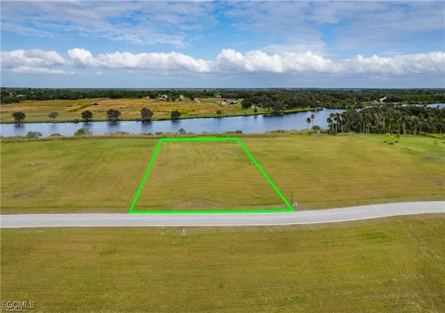 4th image of 22797 Yellow Button Ln, Alva, FL 33920 | MLS# 2025017796