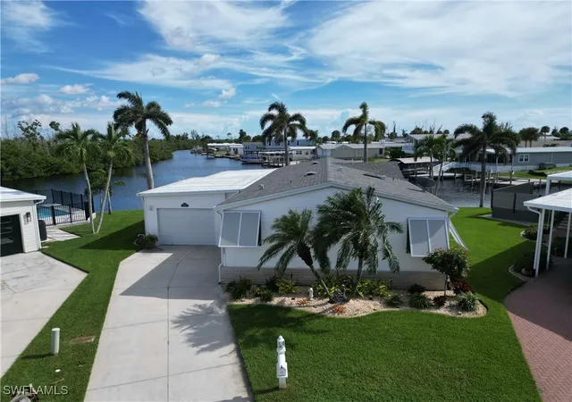 2nd image of 17741 Canal Cove Ct, Fort Myers Beach, FL 33931 | MLS# 225069048