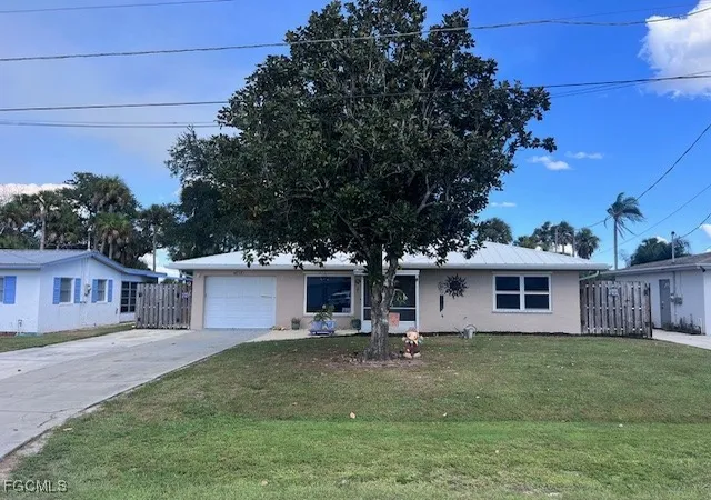 Photo 1 of Single family home for sale at 15054 Buckeye Dr, Fort Myers, FL 33905 | MLS# 2025018269 | Listing updated on 2026-06-08