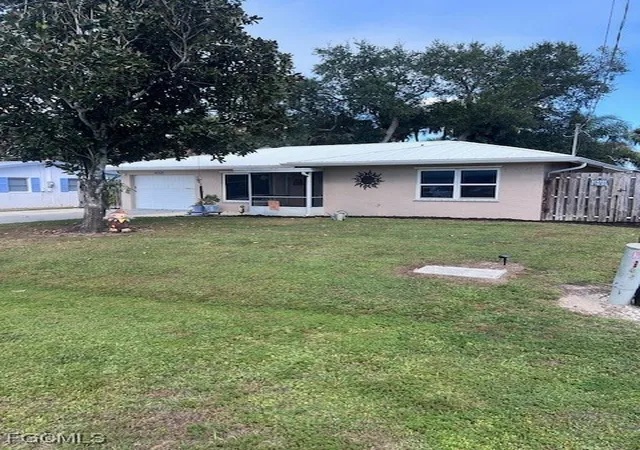 Photo 2 of Single family home for sale at 15054 Buckeye Dr, Fort Myers, FL 33905 | MLS# 2025018269 | Listing updated on 2026-06-08