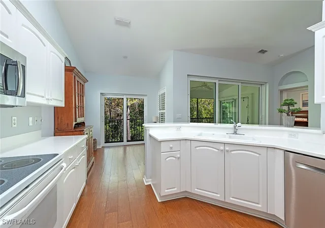 5th image of 2540 Talon Ct, Naples, FL 34105