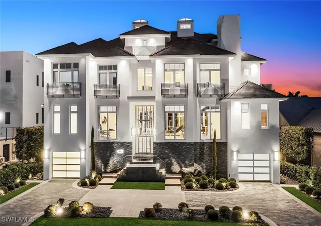 Photo 2 of Mansion for sale at 260 Channel Dr, Naples, FL 34108 | MLS# 225076105 | Listing updated on 2026-06-25