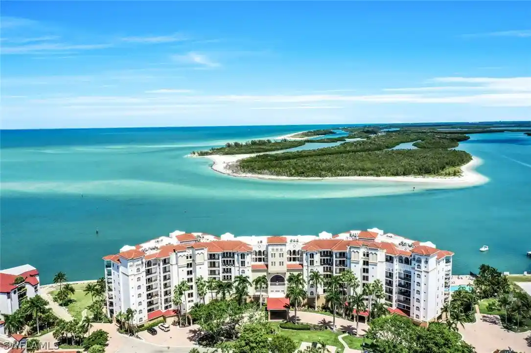 Listing Photo 1 - Condo for sale in 700 La Peninsula Blvd located at 700 La Peninsula Blvd, Naples, FL 34113 - Unit #206