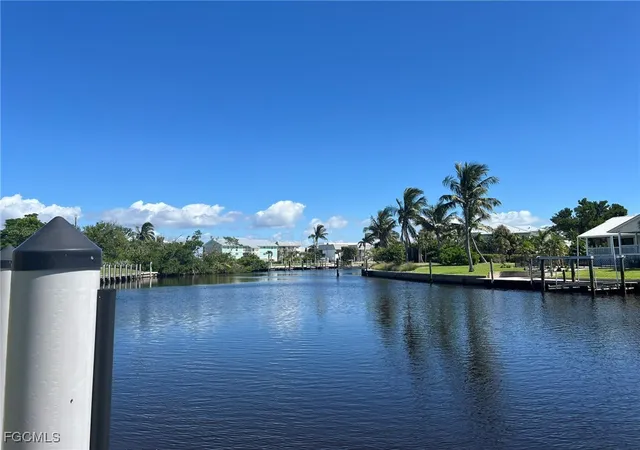 2nd image of 1250 Tennisplace Ct #A33, Sanibel, FL 33957 | MLS# 2025019089