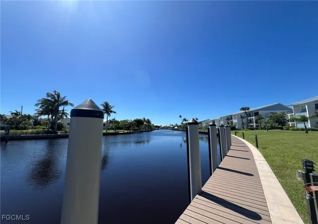 3rd image of 1250 Tennisplace Ct, Sanibel, FL 33957