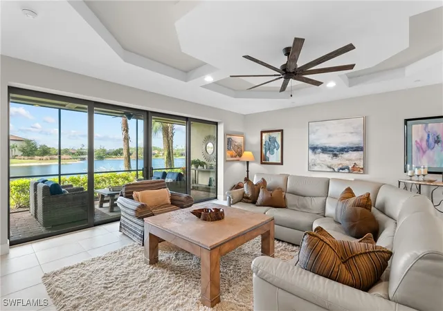 4th image of 9646 Montelanico Loop, Naples, FL 34119