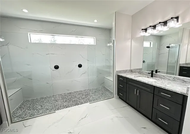 4th image of 3915 Kismet Pkwy W, Cape Coral, FL 33993 | MLS# 2025019170