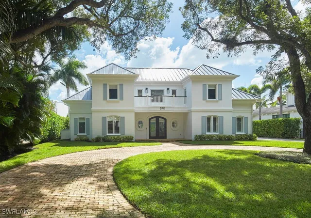 1st image of 570 2nd Ave N, Naples, FL 34102 | MLS# 225077400