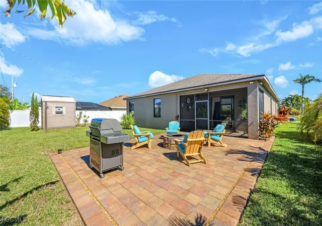 3rd image of 3014 Sw 9Th Pl, Cape Coral, FL 33914 | MLS# 2025019259