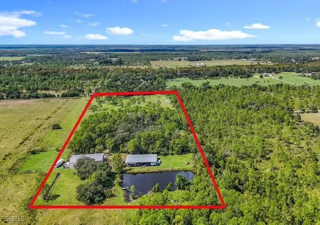 Photo 2 of Sale Pending at 1432 Silver Lake Rd, Labelle, FL 33935 | MLS# 2025019301 | Listing updated on 2026-04-13