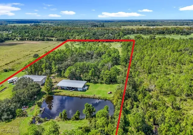 Photo 3 of Sale Pending at 1432 Silver Lake Rd, Labelle, FL 33935 | MLS# 2025019301 | Listing updated on 2026-04-13