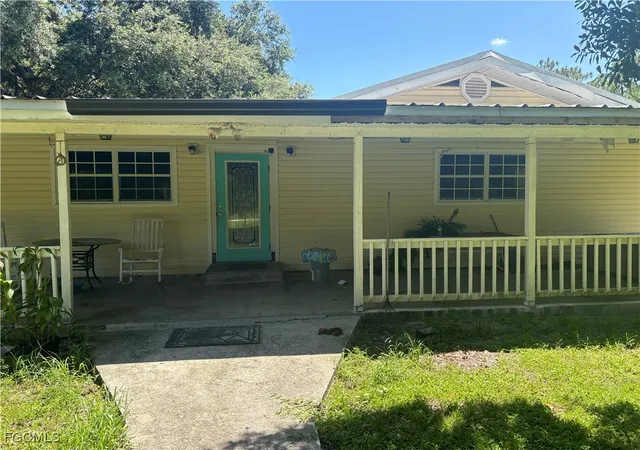 2nd image of 1451 Pollywog Dr, Labelle, FL 33935 | MLS# 2025019308