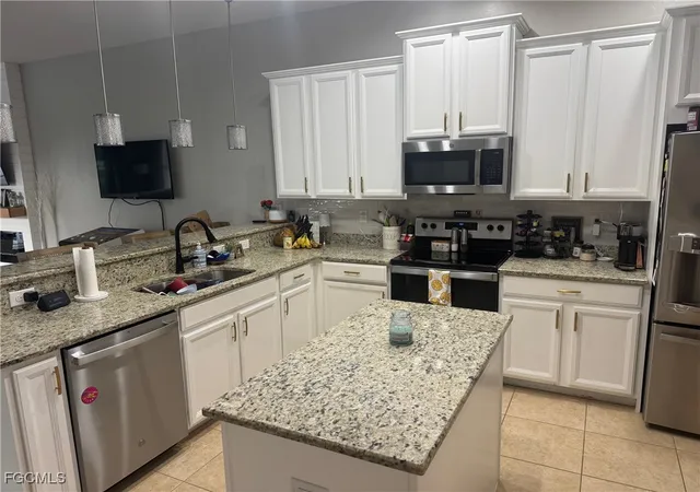 5th image of 2557 Ashbury Cir, Cape Coral, FL 33991 | MLS# 2025019524