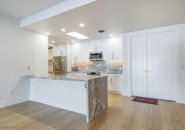Photo 3 of Condo for sale at 780 5Th Ave S #305, Naples, FL 34102 | MLS# 225078901 | Listing updated on 2026-09-01