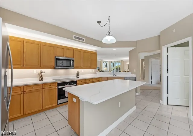 2nd image of 14250 Royal Harbour Ct, Fort Myers, FL 33908