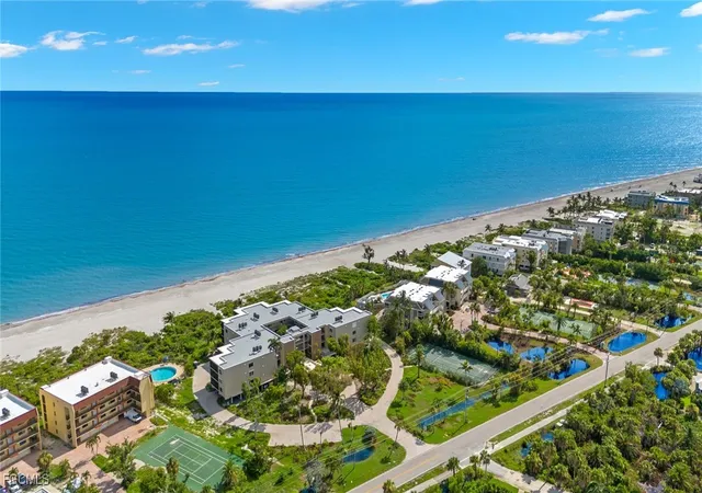 Listing Photo 3 - Condo for sale in building located at 2929 W Gulf Dr, Sanibel, FL 33957 - Unit #306