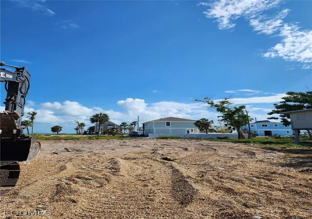 3rd image of 7910 Buccaneer Dr, Fort Myers Beach, FL 33931 | MLS# 2025019859
