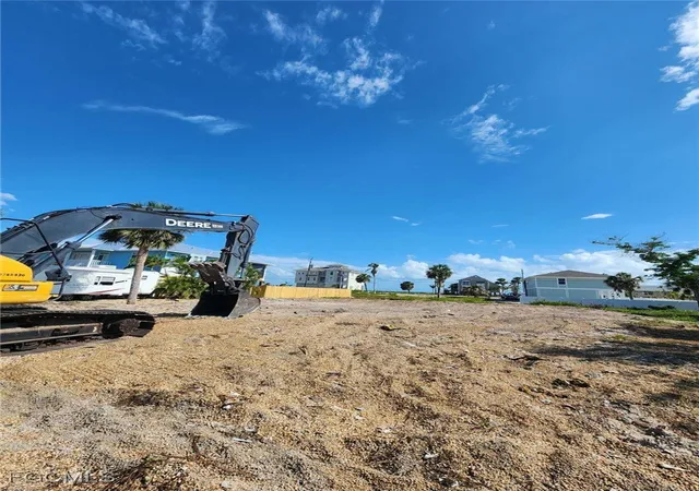 4th image of 7910 Buccaneer Dr, Fort Myers Beach, FL 33931 | MLS# 2025019859
