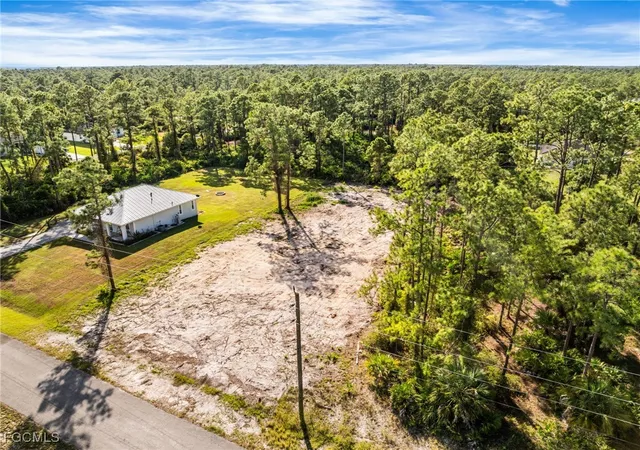 2nd image of 2205 Wellington Ave, Alva, FL 33920 | MLS# 2025019876