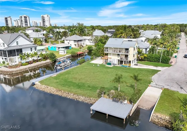 Photo 3 of Land for sale at 1277 Grand Cnl Dr, Naples, FL 34110 | MLS# 225073903 | Listing updated on 2026-04-20