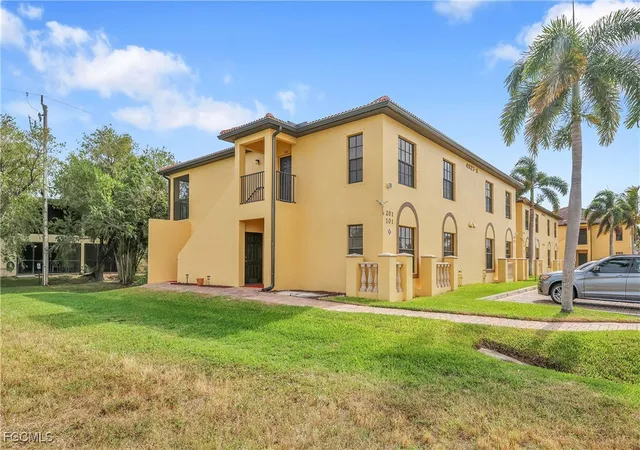 1st image of 4921 Sw 16th Pl #201, Cape Coral, FL 33914 | MLS# 2025001129