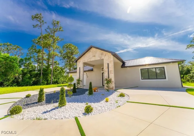 4th image of 717 Calvin Ave, Lehigh Acres, FL 33972 | MLS# 2025020032