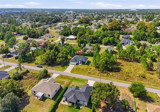 4th image of 1013 Atherton Ave, Lehigh Acres, FL 33971 | MLS# 2025020149