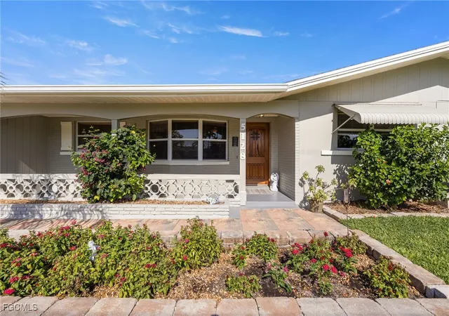 4th image of 5128 York Ct, Cape Coral, FL 33904 | MLS# 2025020286