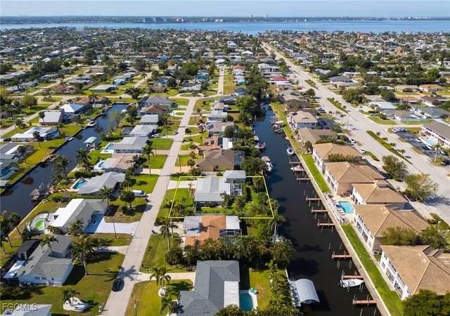 5th image of 5128 York Ct, Cape Coral, FL 33904 | MLS# 2025020286