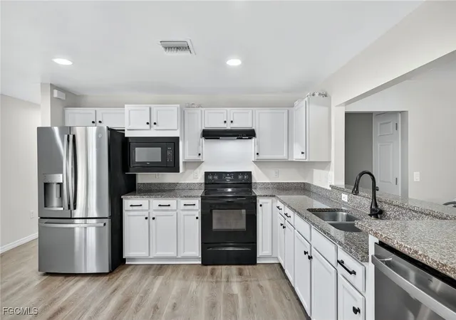 5th image of 10970 Glenhurst St, Fort Myers, FL 33913 | MLS# 2025020291