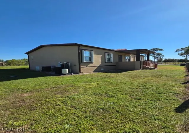 5th image of 1860 Poinsettia Ave, Lehigh Acres, FL 33972 | MLS# 2025020472