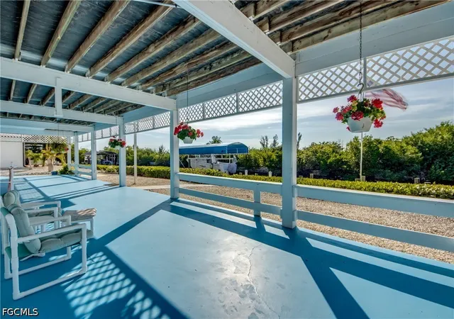 5th image of 4081 Galt Island Ave, Saint James City, FL 33956 | MLS# 2025020586