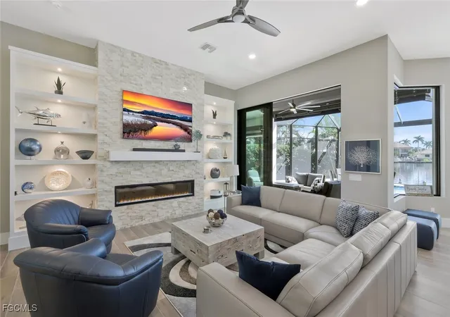 5th image of 1812 Lagoon Ln, Cape Coral, FL 33914 | MLS# 2025020735