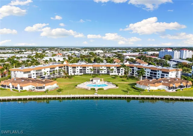 25th image of 730 W Elkcam Cir #210, Marco Island, FL 34145 | MLS# 225075713