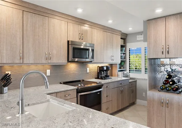 5th image of 730 W Elkcam Cir #210, Marco Island, FL 34145 | MLS# 225075713