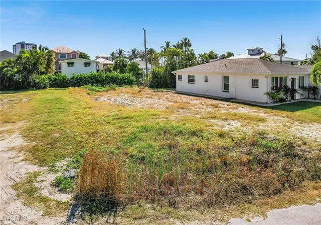 Photo 2 of Land for sale at 140 Hercules Dr, Fort Myers Beach, FL 33931 | MLS# 2025020788 | Listing updated on 2026-02-03
