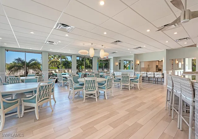 2nd image of 555 Park Shore Dr, Naples, FL 34103