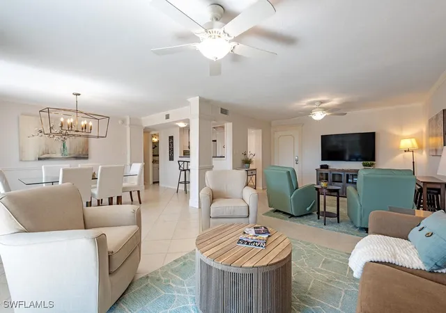 4th image of 555 Park Shore Dr #B411, Naples, FL 34103 | MLS# 225079359
