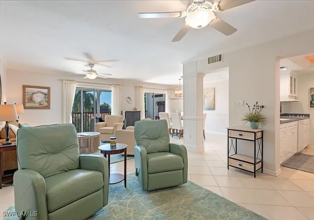 5th image of 555 Park Shore Dr #B411, Naples, FL 34103 | MLS# 225079359