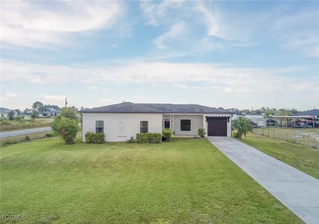 3rd image of 7717 16Th Ter, Labelle, FL 33935 | MLS# 2025021267