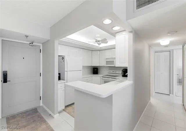 3rd image of 320 Seaview Ct #709, Marco Island, FL 34145 | MLS# 225079689