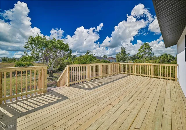 Homes for sale in Lehigh Acres, FL | 3301 38th St Sw, Lehigh Acres, FL 33976 | MLS# 2025021548