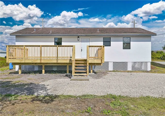 Homes for sale in Lehigh Acres, FL | 3301 38th St Sw, Lehigh Acres, FL 33976 | MLS# 2025021548