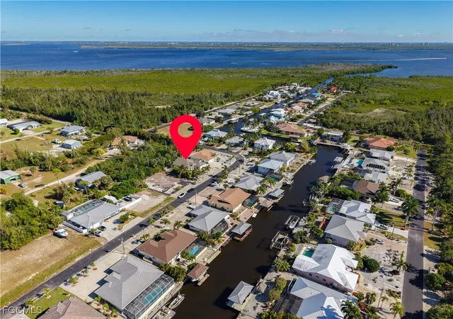 2nd image of 3472 Manatee Dr, Saint James City, FL 33956 | MLS# 2025021881