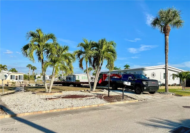 2nd image of 17851 Peppard Dr, Fort Myers Beach, FL 33931 | MLS# 2025021910
