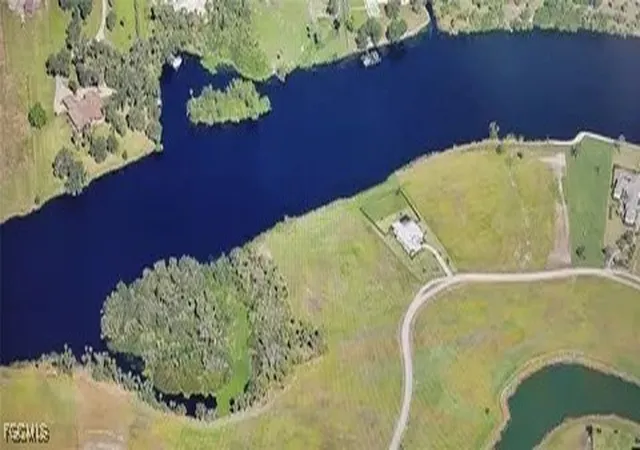 4th image of 2114 Silk Bay Blvd, Alva, FL 33920 | MLS# 2025021977