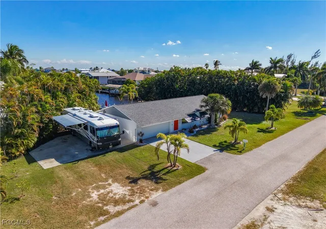 5th image of 5442 Martin Cvs, Bokeelia, FL 33922 | MLS# 2025021978